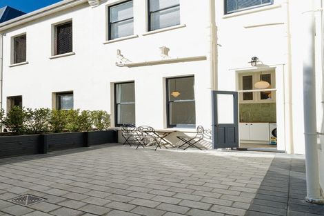 Photo of property in 48 Manor Place, Dunedin Central, Dunedin, 9016
