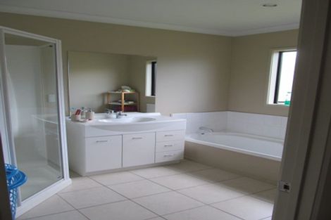 Photo of property in 44 Te Puia Drive, Aotea, Porirua, 5024