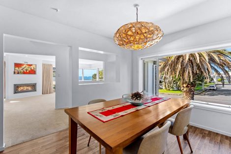 Photo of property in 22 Tiri Road, Milford, Auckland, 0620
