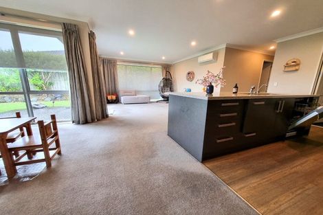 Photo of property in 11 Jezero Drive, Massey, Auckland, 0614