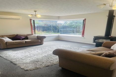 Photo of property in 2/35 Solway Avenue, Ilam, Christchurch, 8041