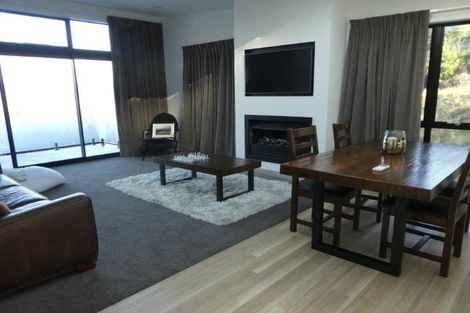 Photo of property in 12 Highlands Close, Queenstown, 9300