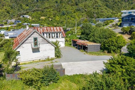 Photo of property in 4 Russell Street, Picton, 7220