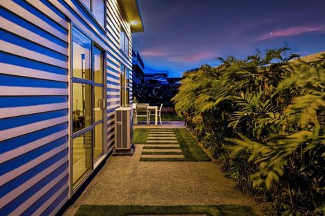 Photo of property in 17 Victoria Street, Hawera, 4610