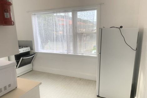 Photo of property in 33 Constable Street, Newtown, Wellington, 6021