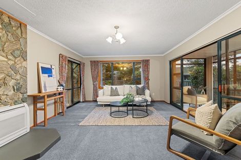 Photo of property in 17 Wyatt Place, Russley, Christchurch, 8042