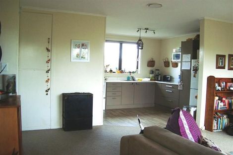 Photo of property in 65 Astley Avenue, New Lynn, Auckland, 0600