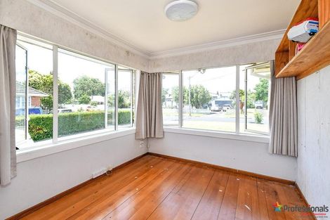 Photo of property in 28 Fairview Road, Papatoetoe, Auckland, 2025