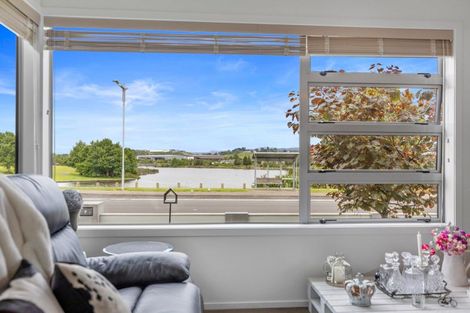 Photo of property in 21 Lakeview Quay, Pyes Pa, Tauranga, 3112