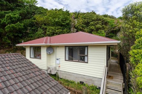 Photo of property in 65 Allington Road, Karori, Wellington, 6012