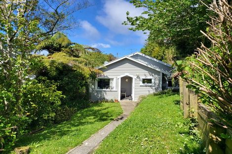 Photo of property in 7 Woodland Road, Johnsonville, Wellington, 6037