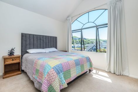 Photo of property in 2 Ridley Green, Churton Park, Wellington, 6037