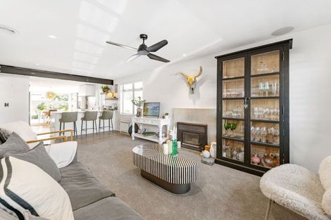 Photo of property in 13a Tui Street, Mount Maunganui, 3116