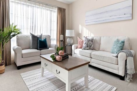 Photo of property in 3 Dunoon Close, Flat Bush, Auckland, 2016