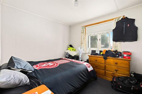 Photo of property in 9 Awaroa Road, Helensville, 0800