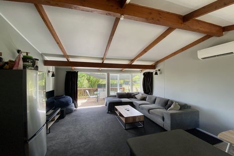 Photo of property in 11a Norana Road, Maoribank, Upper Hutt, 5018