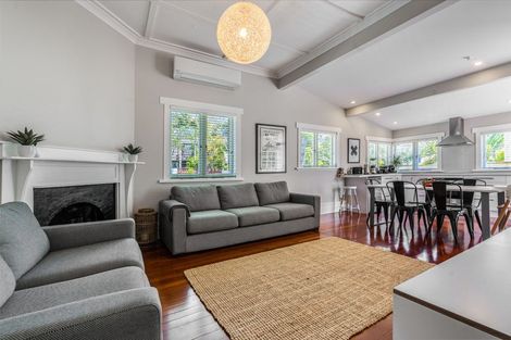 Photo of property in 2 Tennyson Street, Northcote Point, Auckland, 0627