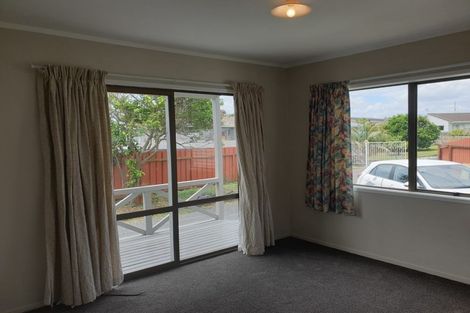 Photo of property in 24 Growers Lane, Mangere East, Auckland, 2024