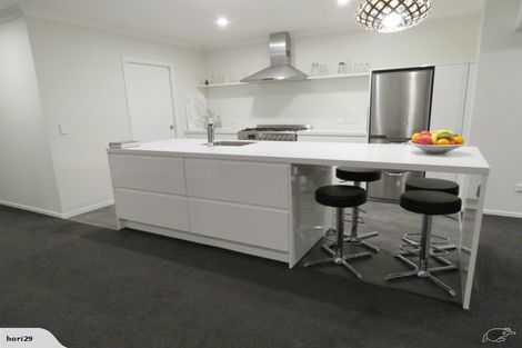 Photo of property in 100 Pohutukawa Drive, Levin, 5571