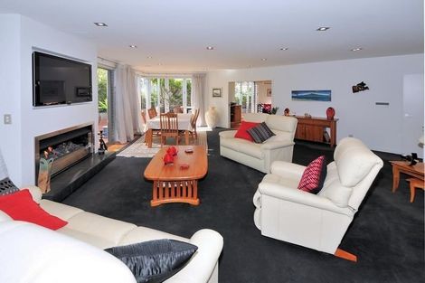 Photo of property in 34a Ocean View Road, Milford, Auckland, 0620