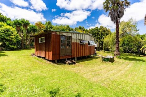 Photo of property in 249 Mountain Road, Maungaturoto, 0587