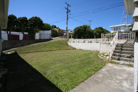 Photo of property in 49 Lyndfield Lane, Newlands, Wellington, 6037
