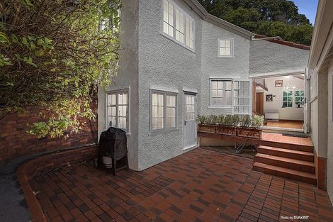 Photo of property in 136 Onslow Road, Khandallah, Wellington, 6035