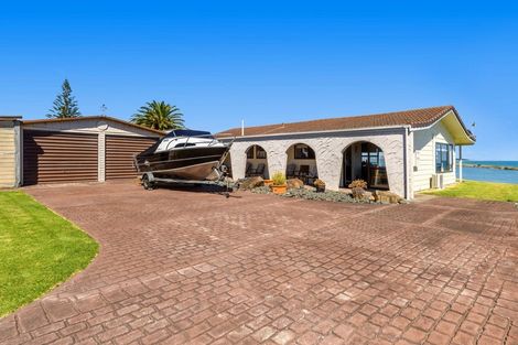 Photo of property in 19 Te Awhe Road, Maketu, 3189