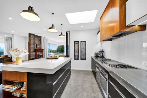 Photo of property in 6 Williams Avenue, Hawera, 4610