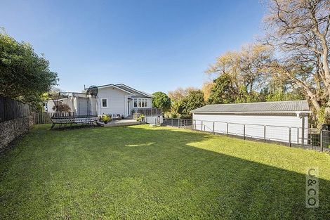 Photo of property in 30-32 Great North Road, Riverhead, 0820