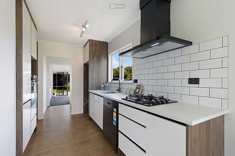 Photo of property in 60 Hilling Street, Titirangi, Auckland, 0604