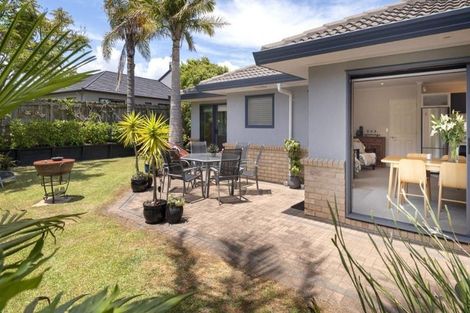 Photo of property in 3 Moy Place, East Tamaki Heights, Auckland, 2016