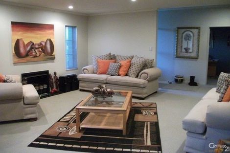 Photo of property in 400 Chapel Road, Flat Bush, Auckland, 2016