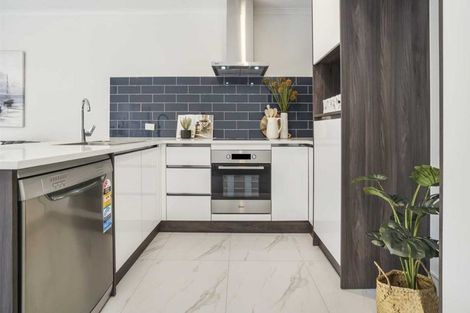 Photo of property in 12u2 Scotland Place, Hillcrest, Hamilton, 3216
