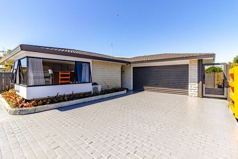 Photo of property in 87a Meeanee Road, Taradale, Napier, 4112
