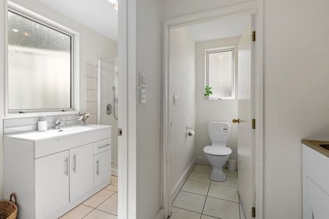 Photo of property in 32 Dart Place, Fernhill, Queenstown, 9300