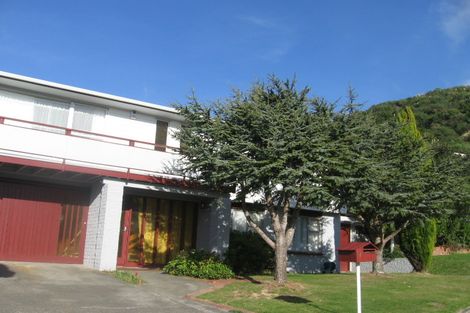 Photo of property in 1 The Anchorage, Whitby, Porirua, 5024