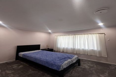 Photo of property in 10 Ambler Avenue, Glen Eden, Auckland, 0602