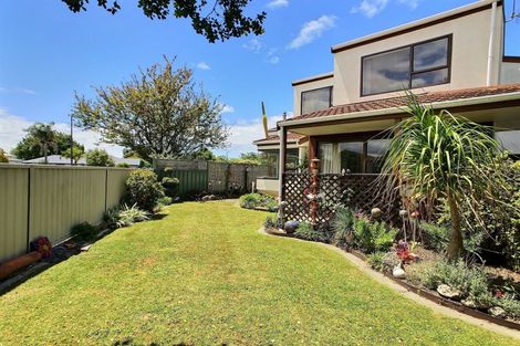 Photo of property in 1/12 Lannie Place, Greenmeadows, Napier, 4112