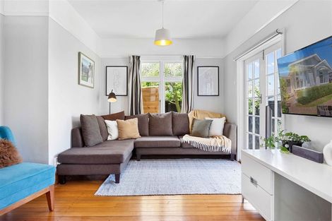 Photo of property in 8 Frankleigh Street, Somerfield, Christchurch, 8024