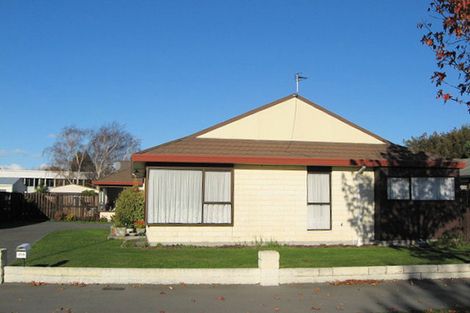 Photo of property in 2/26 Wiremu Street, Redwood, Christchurch, 8051