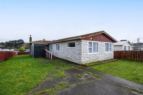 Photo of property in 61 Castor Crescent, Cannons Creek, Porirua, 5024