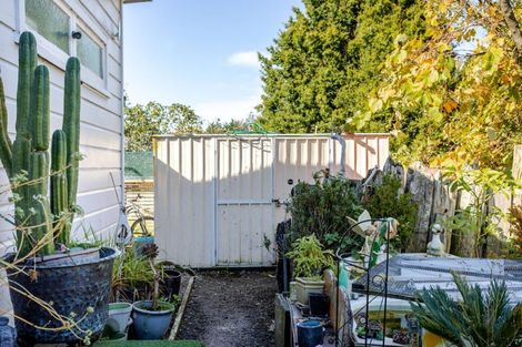 Photo of property in 28 Fox Street, Woodville, 4920