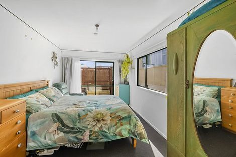 Photo of property in 4 Kelvin Place, Westown, New Plymouth, 4310