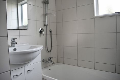 Photo of property in 3 Garton Drive, Massey, Auckland, 0614