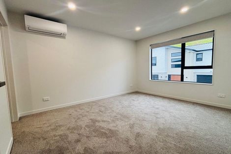 Photo of property in 21e Putini Road, Mangere Bridge, Auckland, 2022