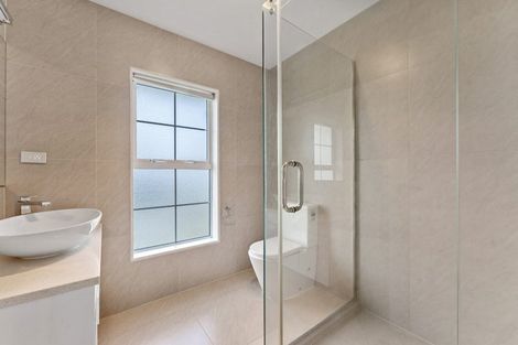 Photo of property in 21 Edgewater Drive, Karaka, Papakura, 2113