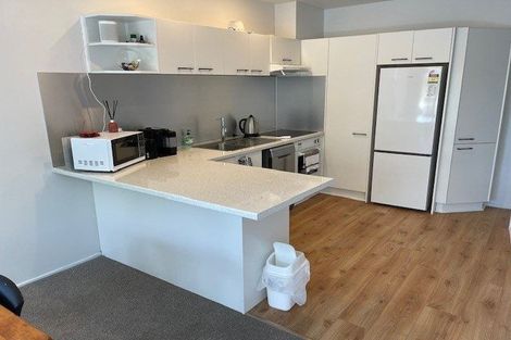 Photo of property in 6/19 Ocean View Road, Hillcrest, Auckland, 0627