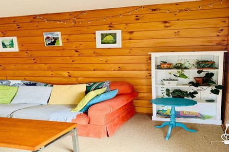 Photo of property in 2/72 Aeroview Drive, Beach Haven, Auckland, 0626