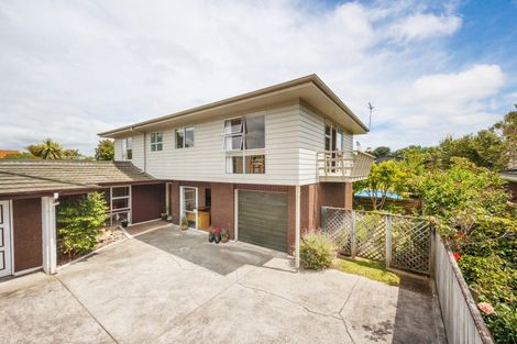 Photo of property in 27a Redwood Grove, Hokowhitu, Palmerston North, 4410